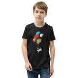 T-Shirt Astronaute tenant des planètes