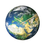 Horloge planète Terre phosphorescente