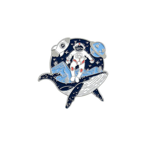 Pin's Astronaute Espace et Baleine